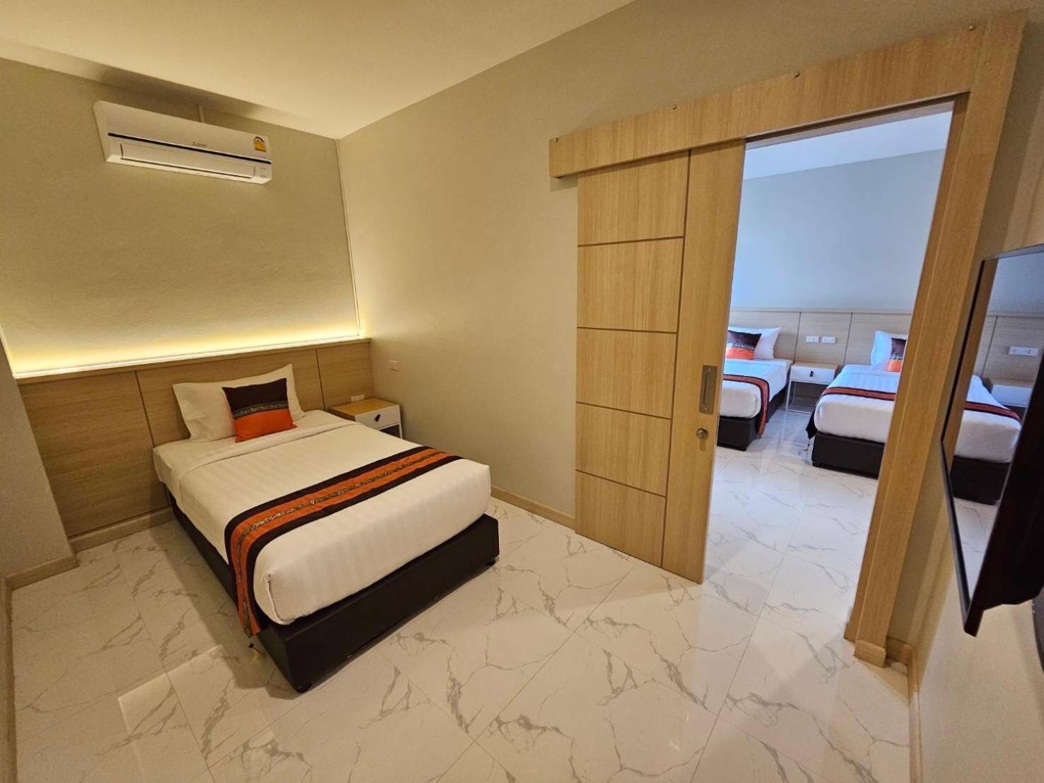 The Hub Suratthanl Surat Thani Exterior foto